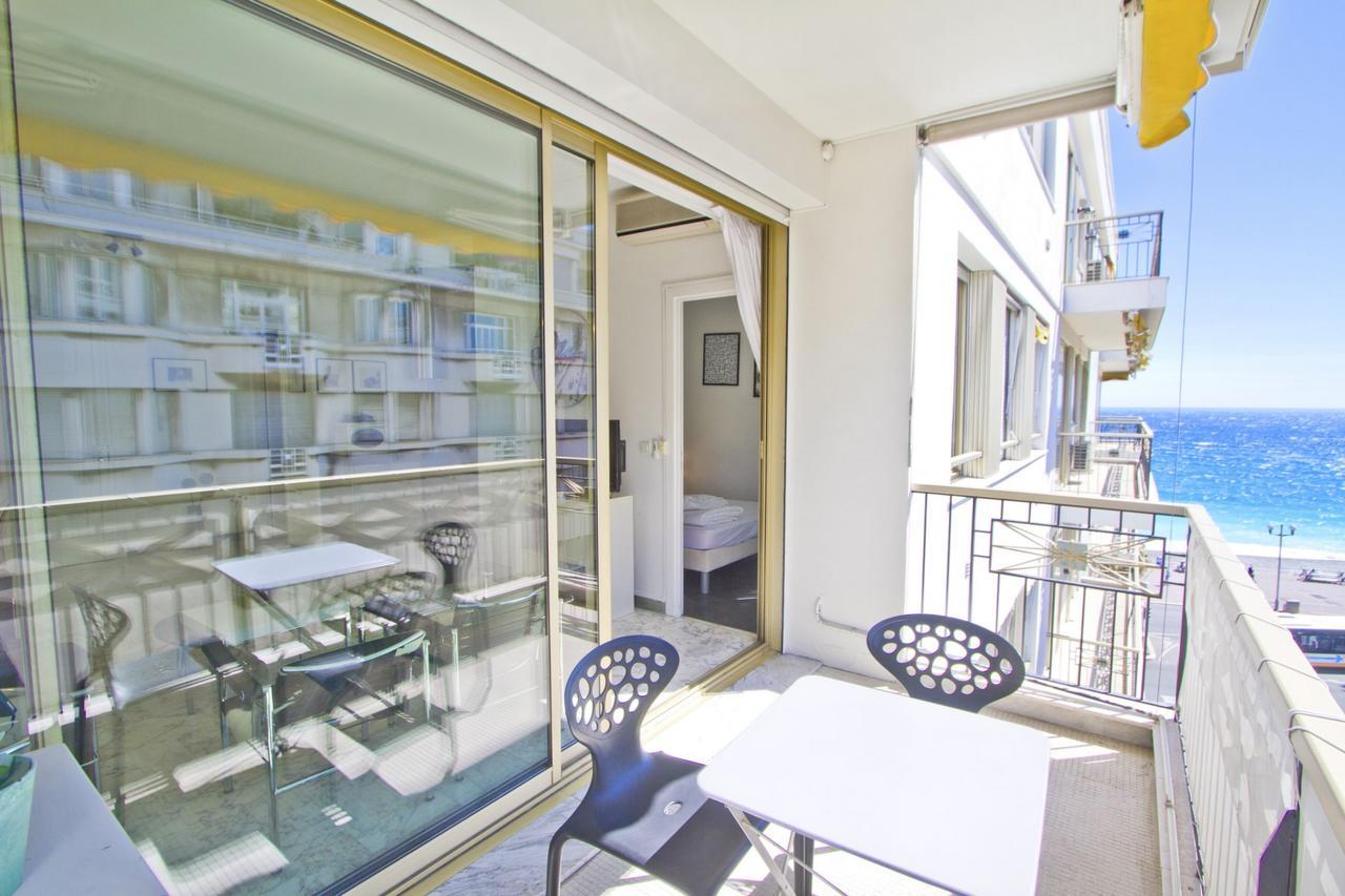 Promenade Holiday - Palatin & Sea Nisa Exterior foto